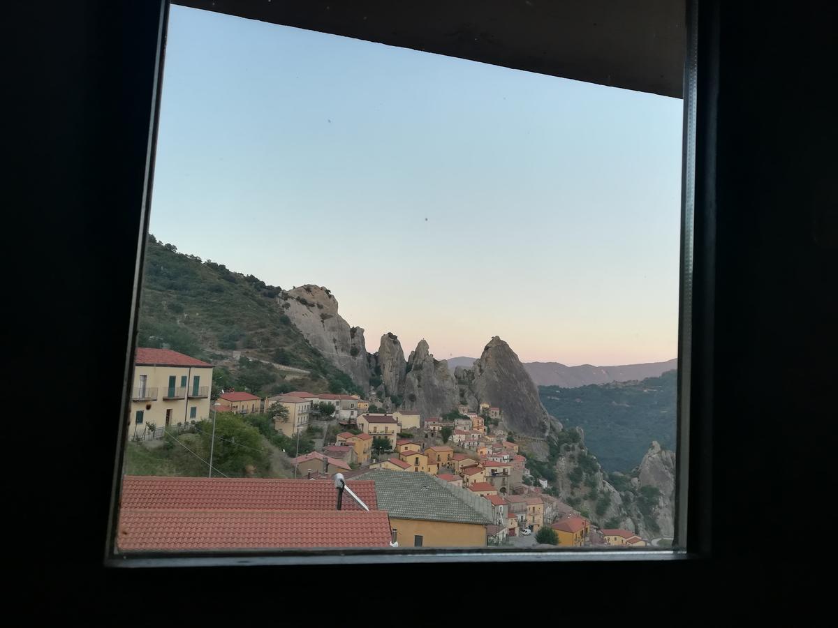 Monserrat Castelmezzano Exteriör bild